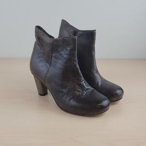 Twenty Two Dark Brown Heeled Boots